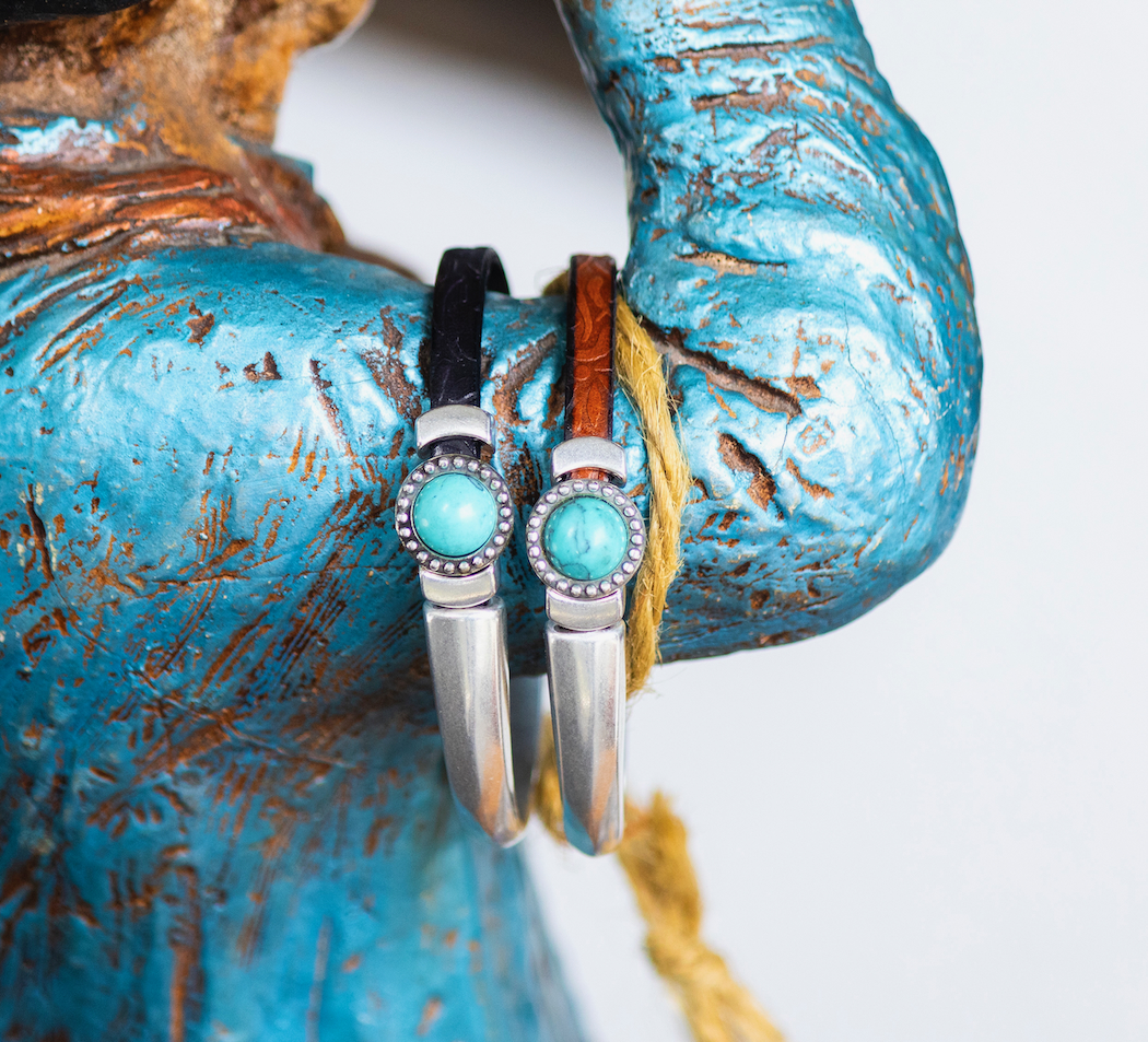 Leather and turquoise bracelet "Helena" magnetic cuff